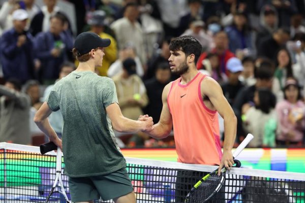 开元棋牌APP下载 中网男单第6日：辛纳与阿尔卡拉斯决赛对决争冠军